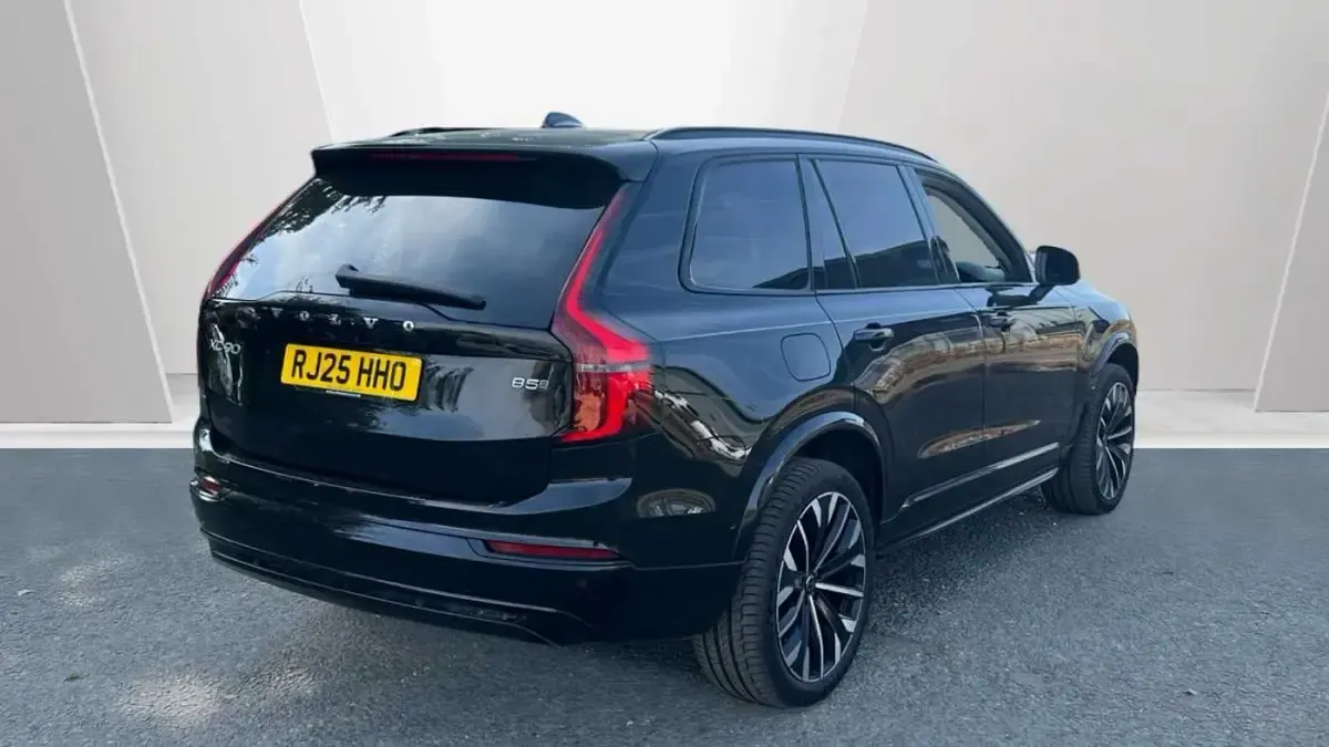Used Volvo XC90 Ultra 247 HP (181 kW) 2025 Black SUV