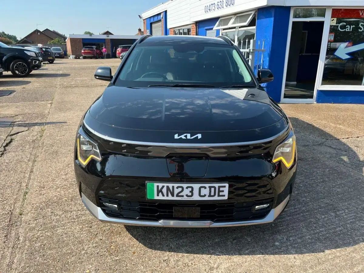 Used Kia Niro 150 kW (204 HP) 2023 Black SUV