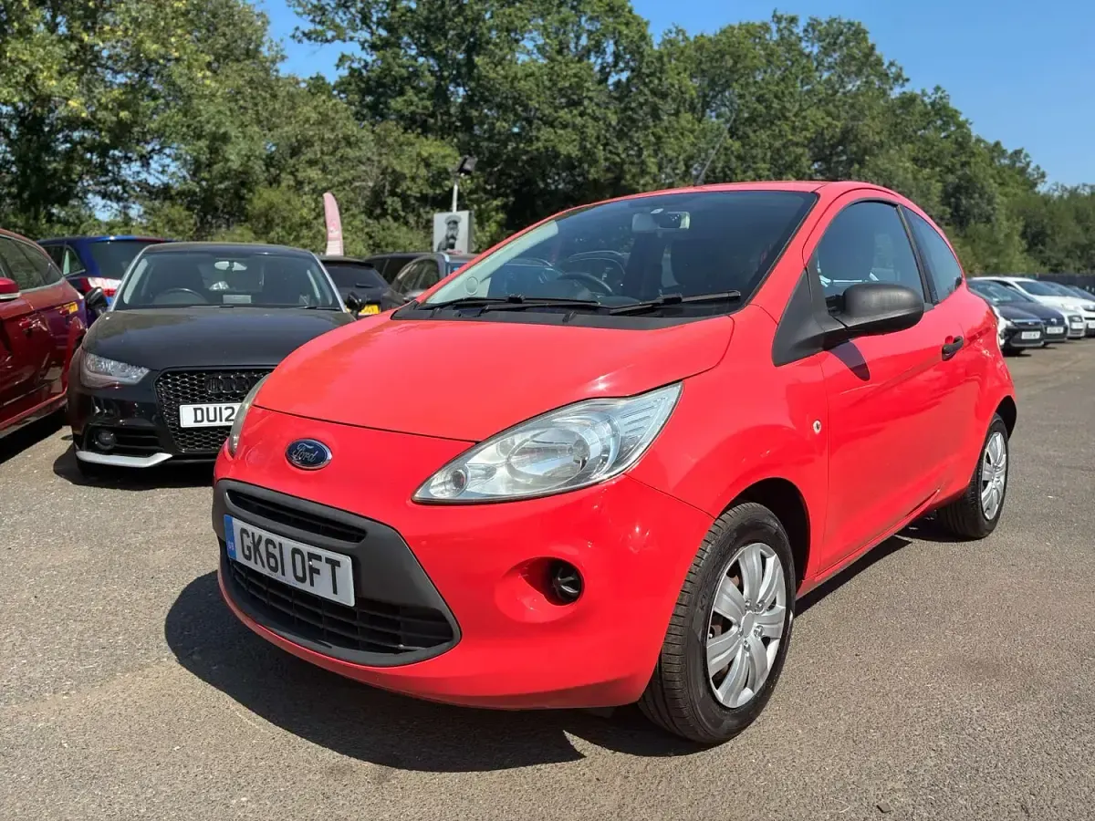 Used Ford Ka Studio 69 HP (50 kW) 2011 Red Hatchback