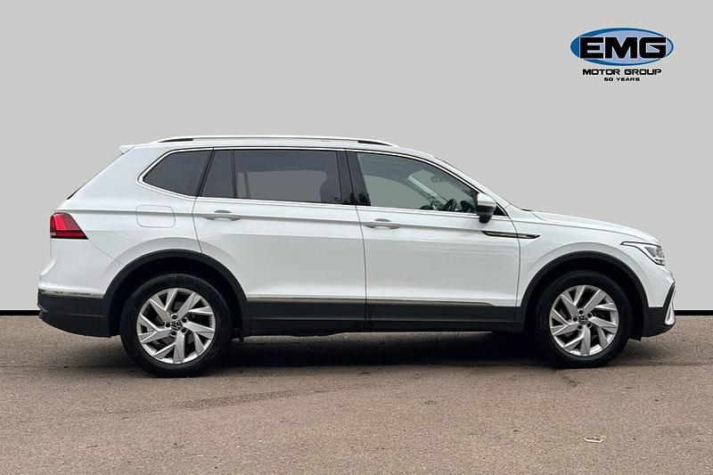 Used VW Tiguan Allspace Life 150 HP (110 kW) 2024 White SUV