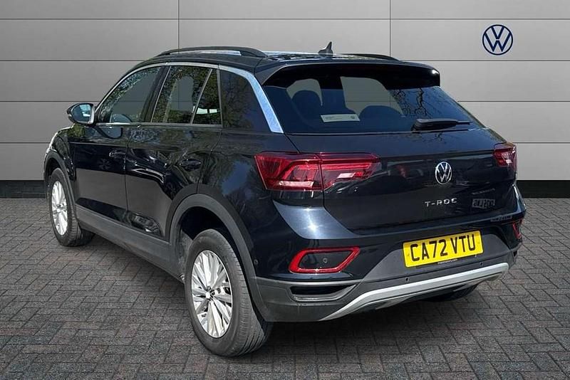 Used VW T-Roc Life 110 HP (80 kW) 2022 Black SUV