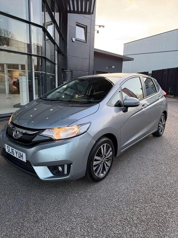 Used Honda Jazz EX 102 HP (75 kW) 2016 Silver Hatchback
