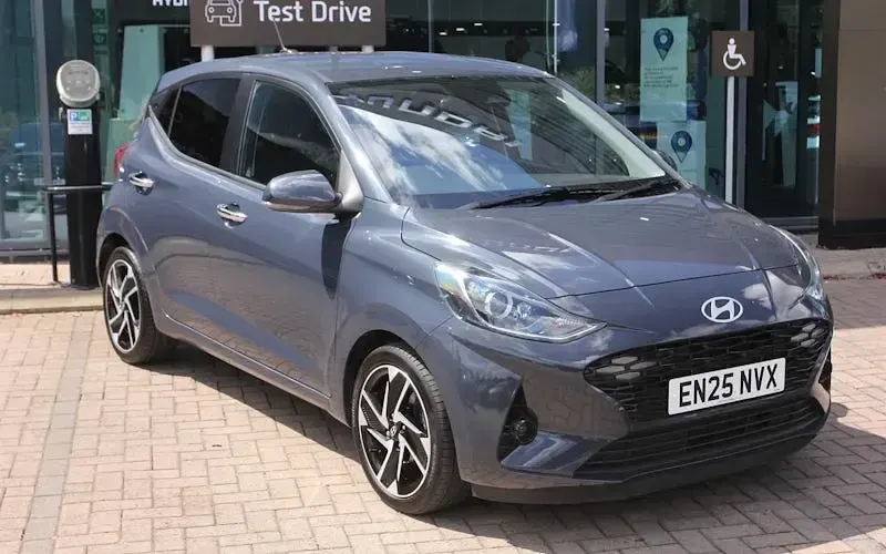 Used Hyundai i10 Premium 79 HP (58 kW) 2025 Hatchback