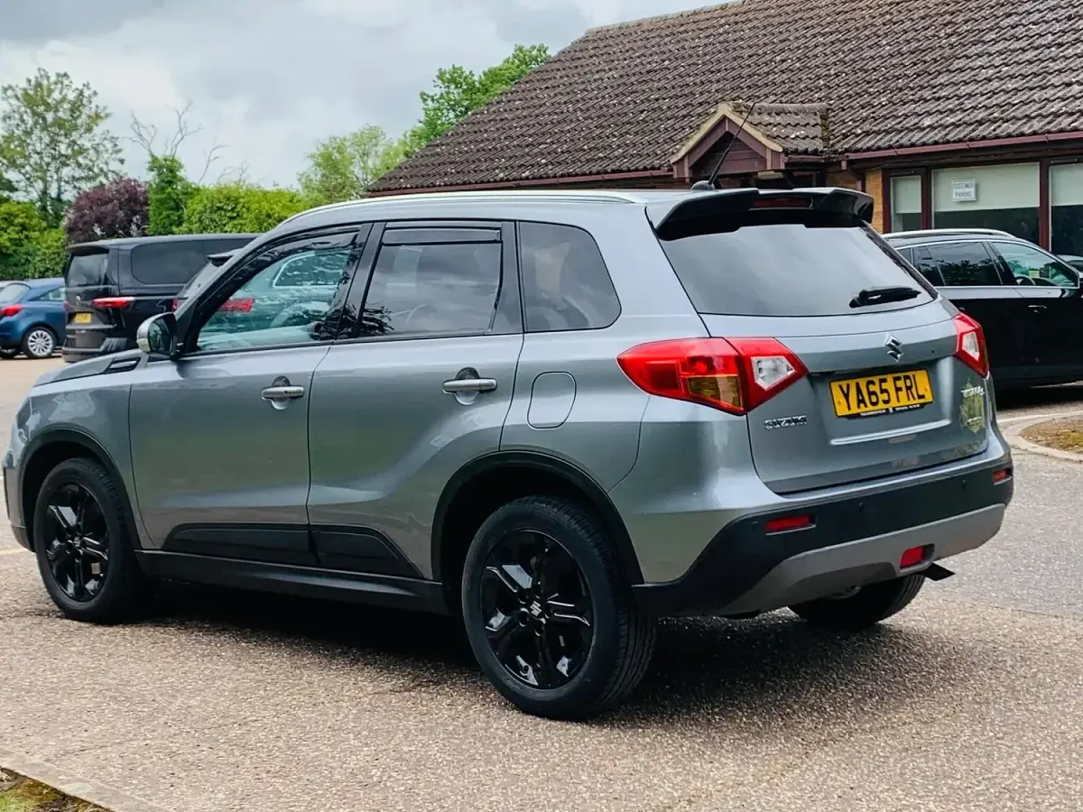 Used Suzuki Vitara 140 HP (102 kW) 2016 Grey SUV