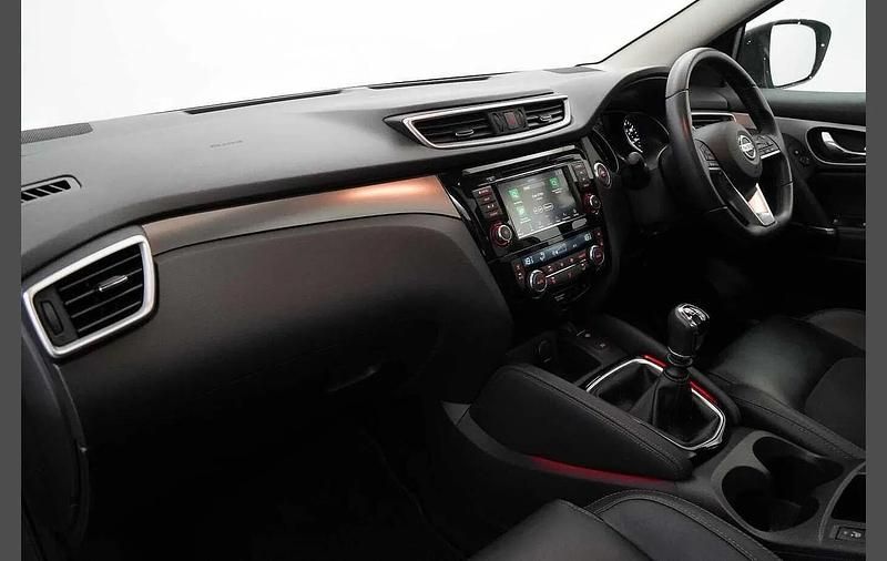 Used Nissan Qashqai Tekna 138 HP (101 kW) 2019 Grey SUV