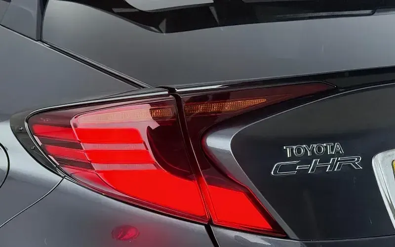 Used Toyota C-HR 122 HP (89 kW) 2020 Grey SUV