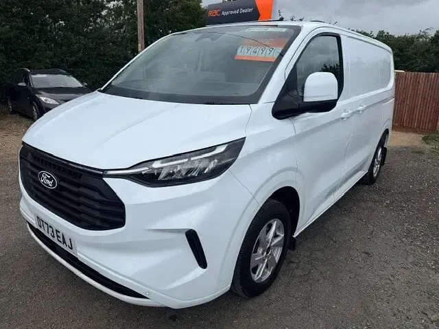 Used Ford Transit Custom Limited 136 HP (100 kW) 2024 White Van