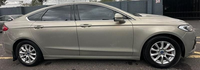 Used Ford Mondeo Zetec 2015 Silver Hatchback