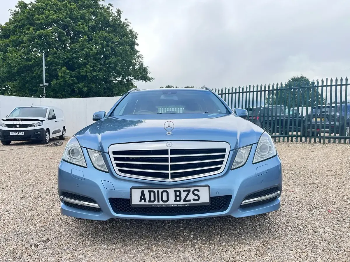 Used Mercedes E350 Avantgarde 231 HP (169 kW) 2010 Blue Estate