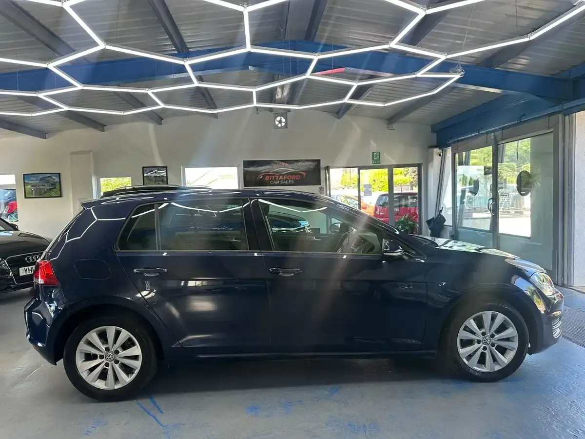 Used VW Golf VII SE 2013 Blue Hatchback