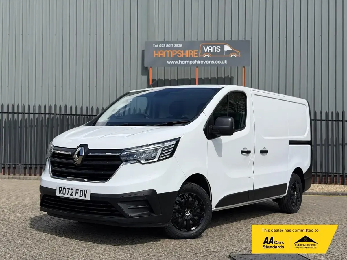 Used Renault Trafic Business 2022 White MPV