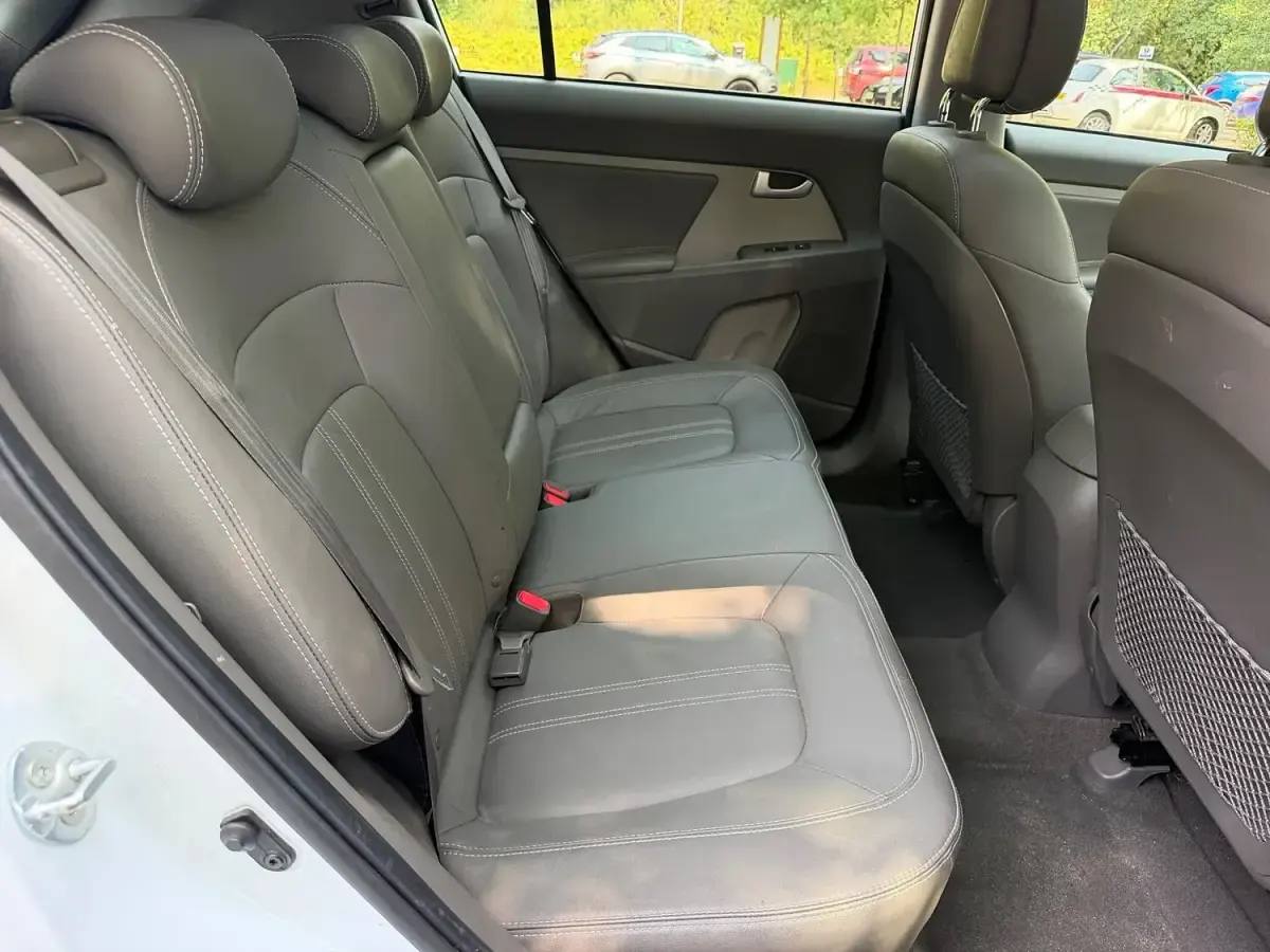 Used Kia Sportage 2013 White SUV