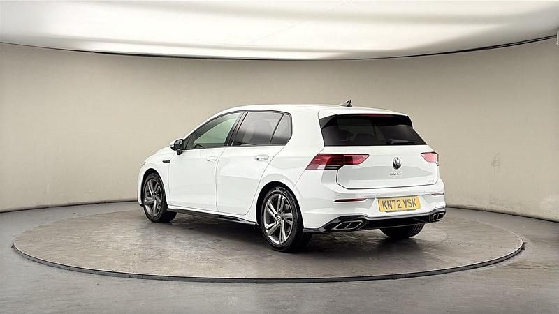 Used VW Golf VIII R-line 150 HP (110 kW) 2022 Pure white/pure white Hatchback