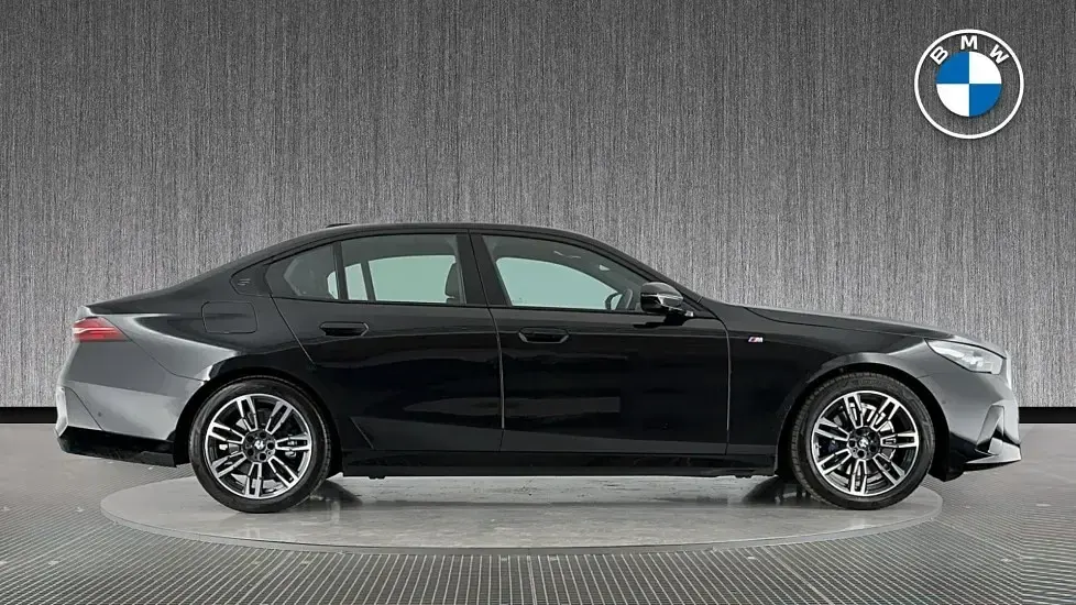 Used BMW 520 M Sport 205 HP (150 kW) 2025 Black Sedan