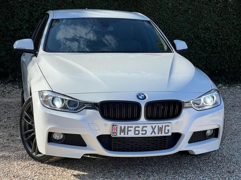 White Used 2015 BMW 330 M Sport Sedan | £12,467 (Fair price) - Image 1/4