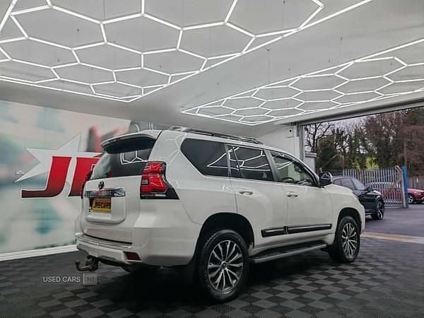 Used Toyota Land Cruiser 2018 White Estate