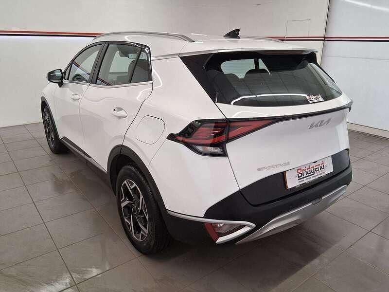 Used Kia Sportage 2023 White SUV