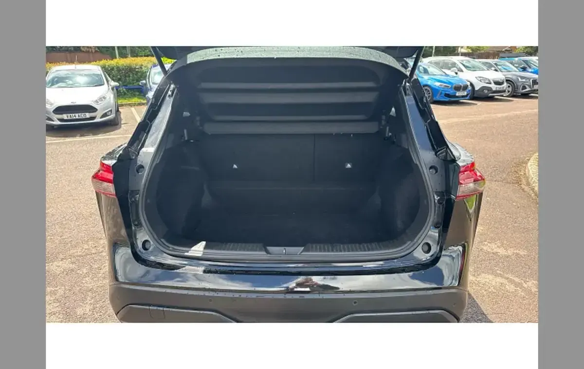 Used Nissan Qashqai Acenta Premium 155 HP (114 kW) 2023 Black SUV