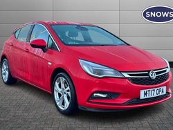 Red Used 2017 Vauxhall Astra SRi Hatchback | £9,997 (Fair price)
