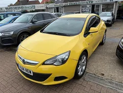Yellow Used 2014 Vauxhall Astra Sport Hatchback | £4,995
