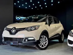 Cream/black Used 2017 Renault Captur Dynamique SUV | £5,139 (Good price)