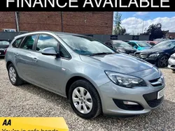 Silver Used 2015 Vauxhall Astra Design Edition Estate | £4,795 (Good price)