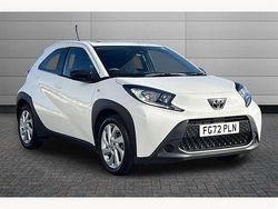 White Used 2022 Toyota Aygo PURE Hatchback | £11,299 (Fair price)