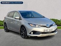 Silver Used 2017 Toyota Auris Hybrid Design Hatchback | £10,626 (Fair price)