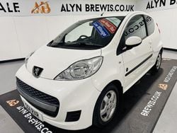 White Used 2011 Peugeot 107 Envy Hatchback | £2,799 (Fair price)