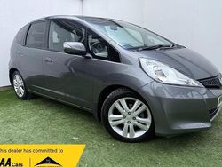 Grey Used 2013 Honda Jazz ES Hatchback | £7,295 (Fair price)