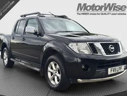 Black Used 2011 Nissan Navara Tekna Pickup | £3,495 (Super price)