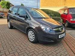 Grey Used 2014 Vauxhall Zafira MPV | £3,995 (Good price)