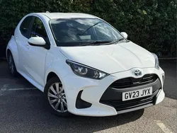White Used 2023 Toyota Yaris Hybrid Hatchback | £15,999 (Good price)