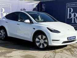 White Used 2022 Tesla Model Y Long Range AWD SUV | £24,799 (Good price)