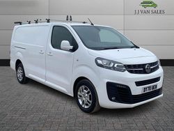 White Used 2020 Vauxhall Vivaro Sportive Van | £8,995 (Fair price)