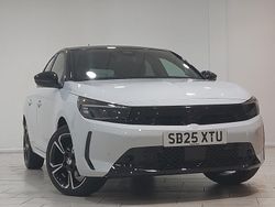 Special solid contour white New 2025 Vauxhall Corsa Hatchback | £17,998 (Fair price)
