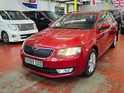 Red Used 2014 Skoda Octavia Tour Estate | £4,000 (Fair price)