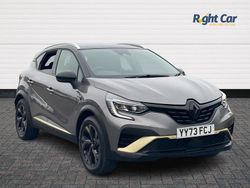 Grey/black Used 2023 Renault Captur Engineered SUV | £19,699 (Fair price)