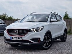 White Used 2020 MG ZS Sedan | £10,990 (Fair price)