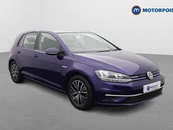 Blue Used 2018 VW Golf VII SE Hatchback | £15,049 (Fair price)