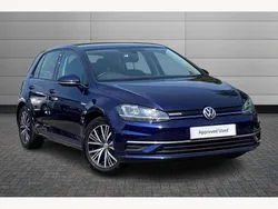 Blue Used 2018 VW Golf VII SE Hatchback | £11,491 (Fair price)