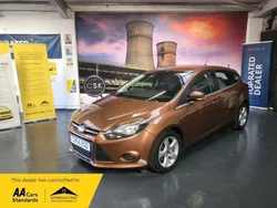 Brown Used 2014 Ford Focus Zetec Hatchback | £4,690 (Fair price)
