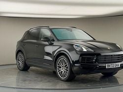 Black Used 2022 Porsche Cayenne Platinum Edition SUV | £60,200 (Fair price)