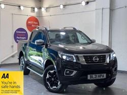 Black Used 2021 Nissan Navara Tekna Pickup | £16,999 (Fair price)