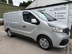 Silver Used 2016 Renault Trafic Van | £10,995 (Fair price)