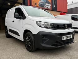 White Used 2024 Vauxhall Combo S MPV | £12,790 (Good price)