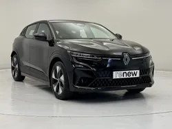 Metallic diamond black New 2024 Renault Mégane Hatchback | £24,450