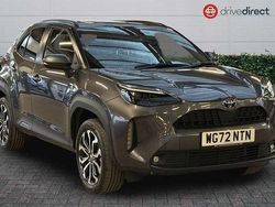 Used 2025 Toyota Yaris Hybrid Design Estate | £18,345 (Super price)