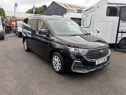 Black Used 2022 Ford Tourneo Connect Titanium MPV | £23,000 (Expensive)