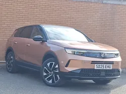Two coat premium metallic impact copper New 2025 Vauxhall Grandland X Ultimate SUV | £31,998 (Fair price)